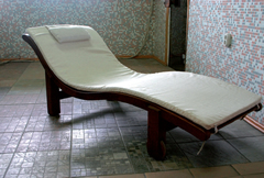 Lettino relax con rivestimento morbido