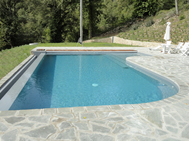 Manutenzione della piscina: filtrazione e trattamento chimico