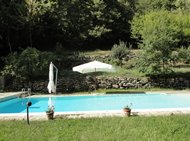 Piscina esterna con vista panoramica